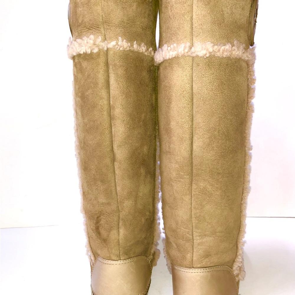 Tory Burch Suede & Leather Moccasin Boots Gently Used Size 6-1/2 - Picture 3 of 9